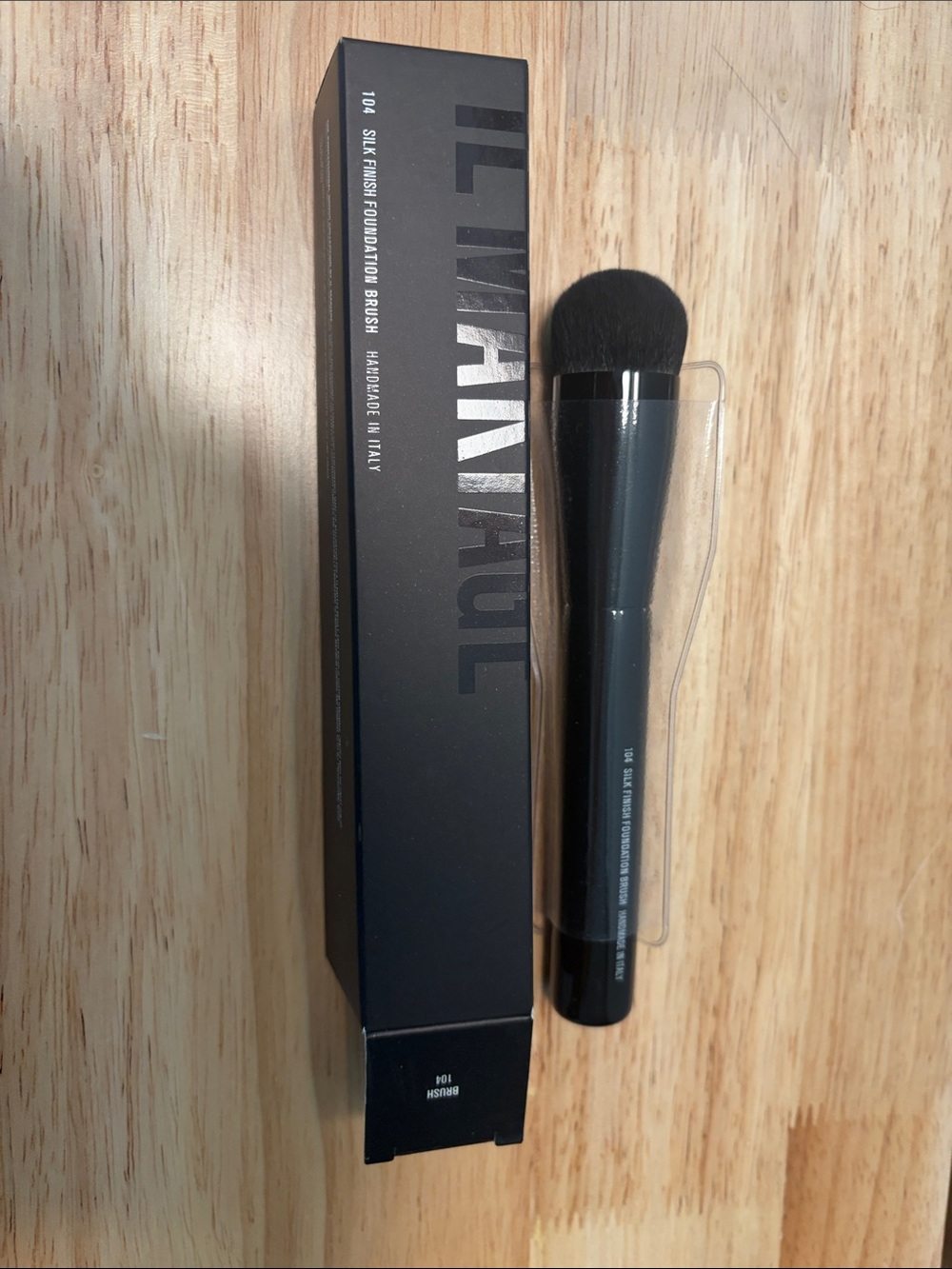 IL MAKIAGE Black Foundation Brush - 104